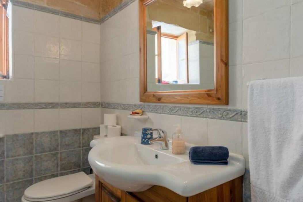 Ta' Frenc Farmhouse Għarb المظهر الخارجي الصورة